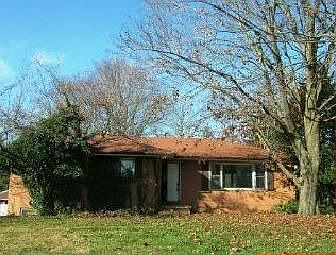 2nd image of 1131 Conn Way Dr
