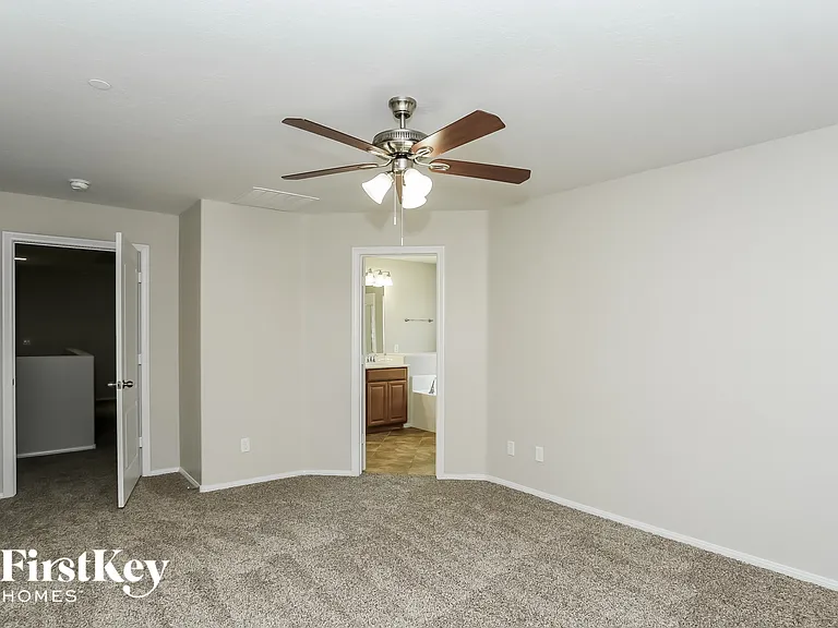 7600 Scarlet Tapestry Ct — Photo 6