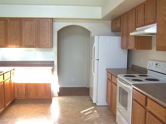 5th image of 229 E Clairidge Dr