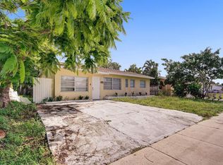 651 SW 15th St, Deerfield Beach, FL 33441