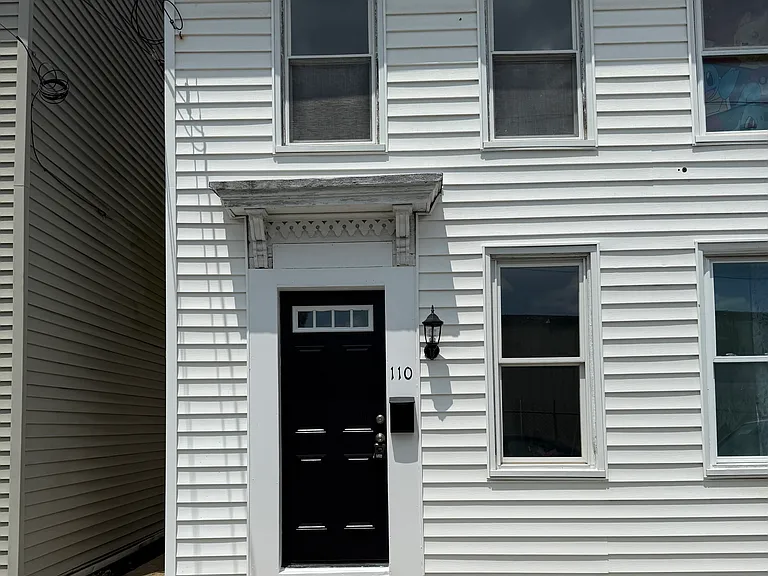 108 W Green St #110 — Photo 2