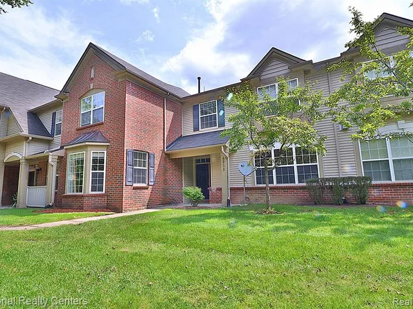4058 Radcliff Dr, Canton, MI 48188