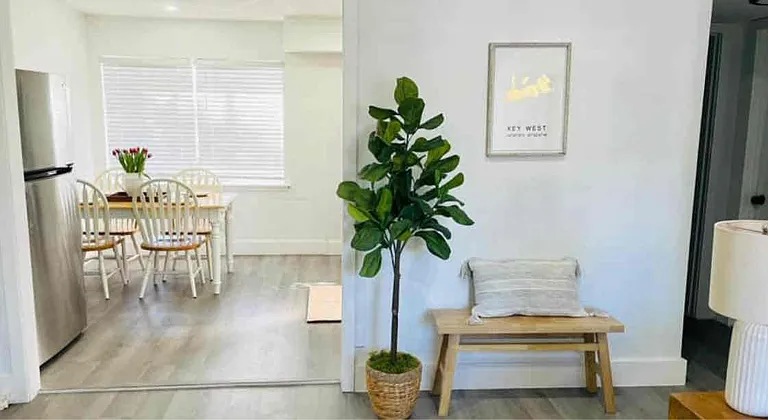 2604 Dauphin St — Photo 4