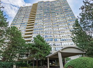 24 Hanover Rd #1705, Brampton, ON L6S 5K8