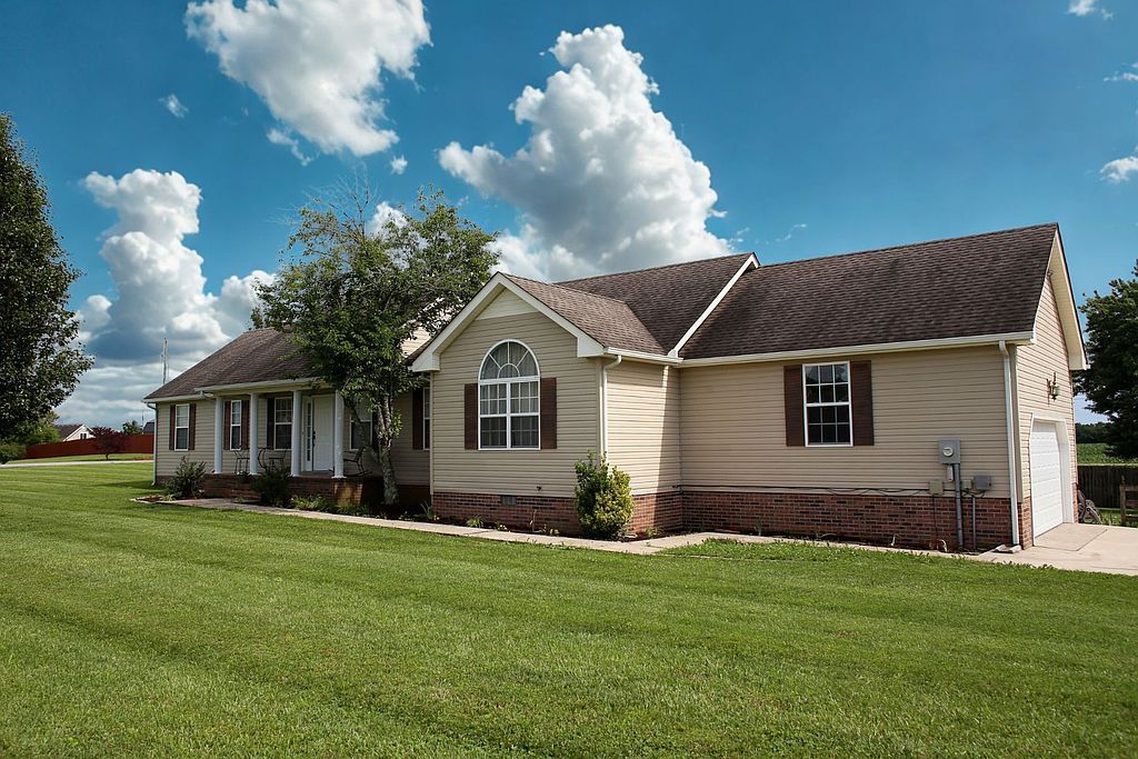 105 Drew Ln - Property Image