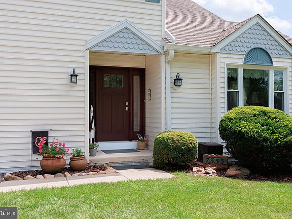 4th image of 7333 Argonne Dr