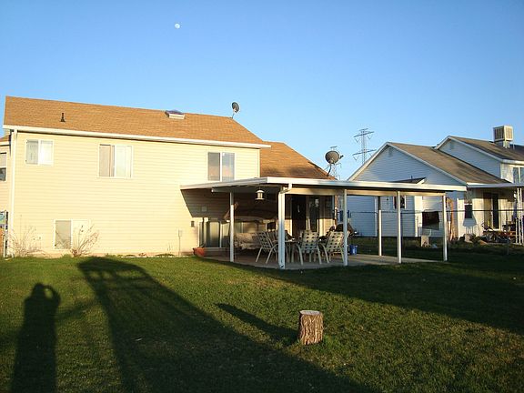 Rear - covered patio
