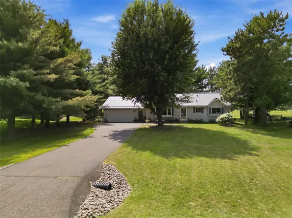 6903 Julius Drive, Eau Claire, WI 54701