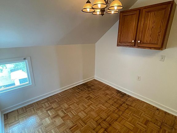 3rd image of 1722 Elizabeth Ave NW #2