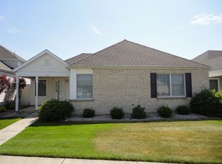 823 Meadowbrook Dr, Lowell, IN 46356