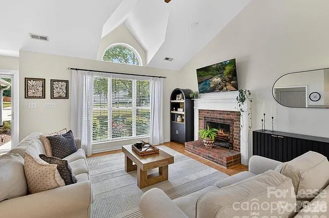 4131 Huntmeadow Dr — Photo 12