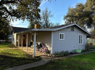 20582 Prairie Ln, Redding, CA 96002