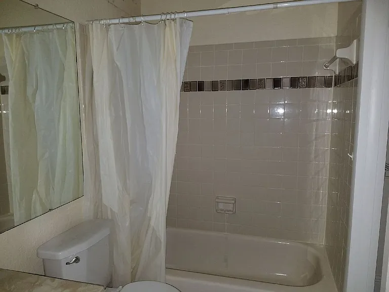 3934 Versailles Dr #B — Photo 13