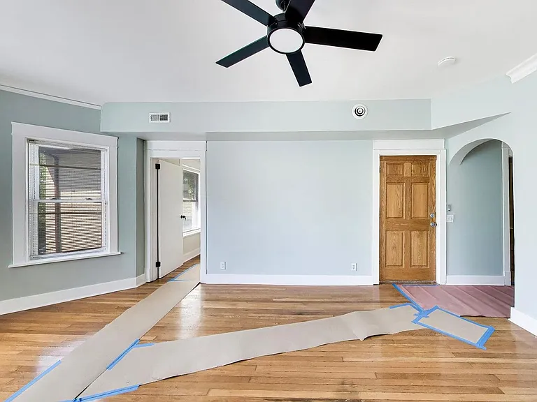 43 N Menard Ave #2 — Photo 35