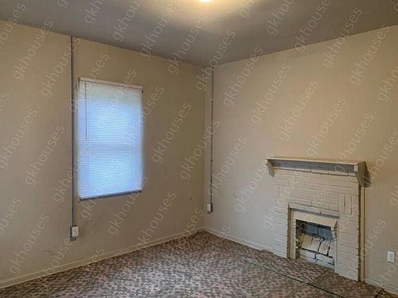 4th image of 2125 Arlington Ave