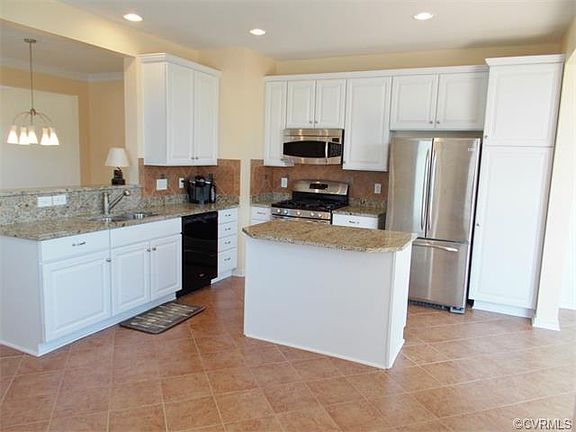3rd image of 8113 Belton Cir #8113