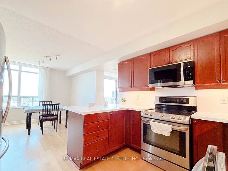3880 Duke Of York Blvd #1415 — Photo 6