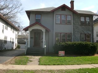 319 W Ridgeland Ave, Waukegan, IL 60085