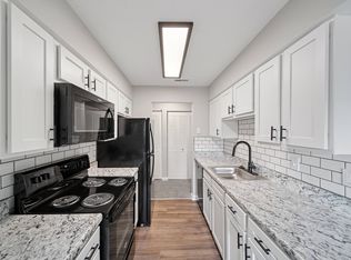 M Club Apartments, Indianapolis, IN 46226