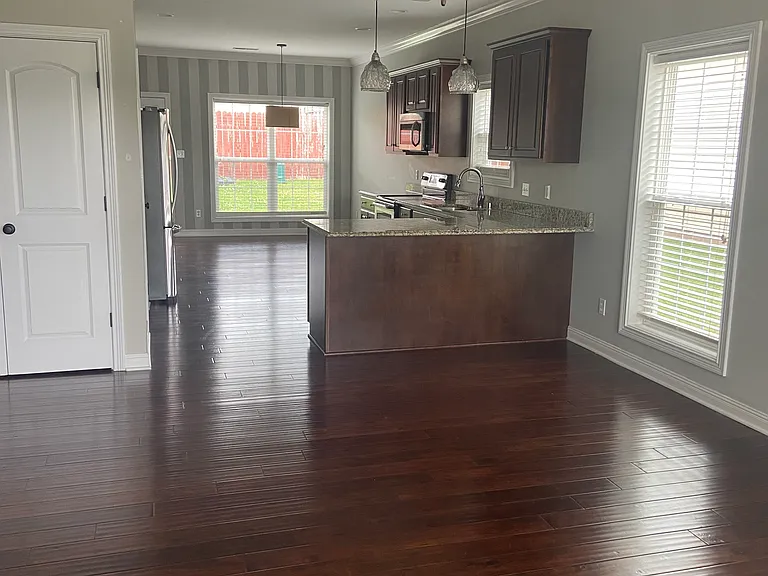 505 Bridle Way — Photo 8