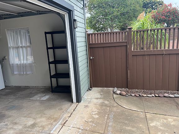 2nd image of 3569 Louisiana St