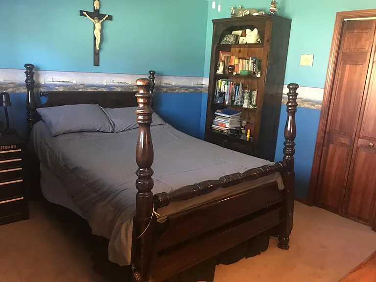 2nd bedroom