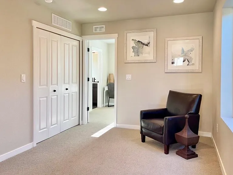 6144 Steele Creek Way — Photo 8