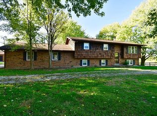 4624 Burkshire Ln, Waterloo, IL 62298