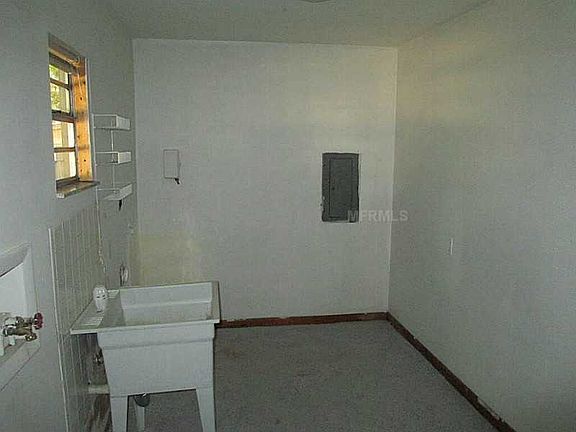 5th image of 922 E 120th Ave