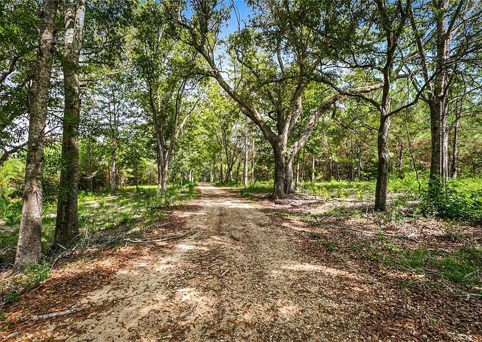 1st image of 41621 Mockingbird Hill Rd