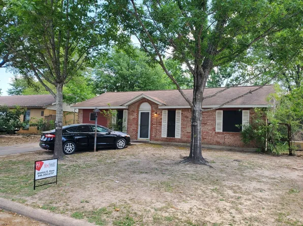 9814 Trumpet St, Houston, TX 77078