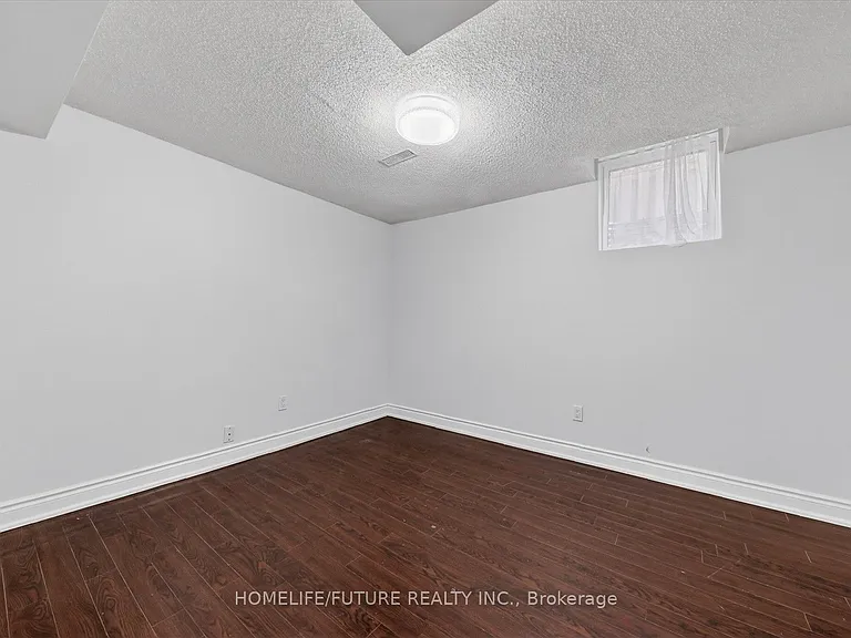 37 Elson St #BASEMENT — Photo 15