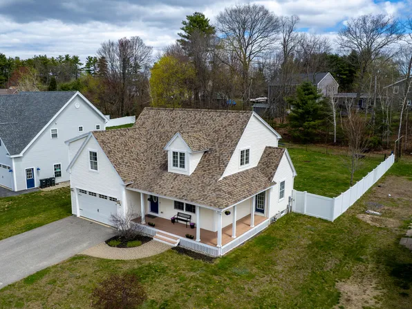 11 Carnation Drive, Gorham, ME 04038