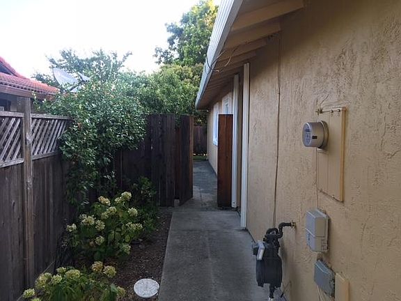 walk way to front door