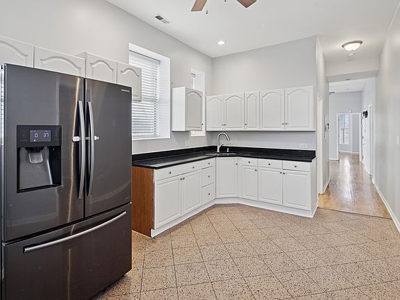 4th image of 1635 S Christiana Ave APT 3