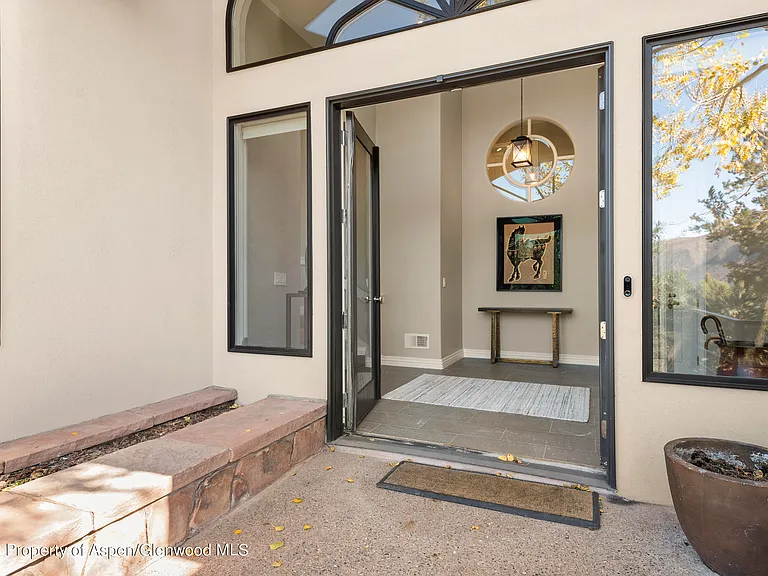 571 Booth Ln — Photo 12