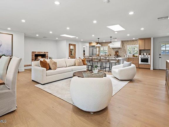 5th image of 4525 E CALLE VENTURA --