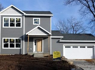 133 Clements Ave, Sun Prairie, WI 53590