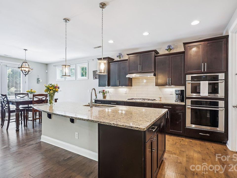 1st image of 3223 Grange Ct