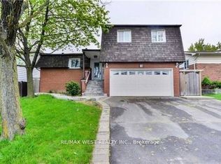 18 Linkdale Rd, Brampton, ON L6V2Y4