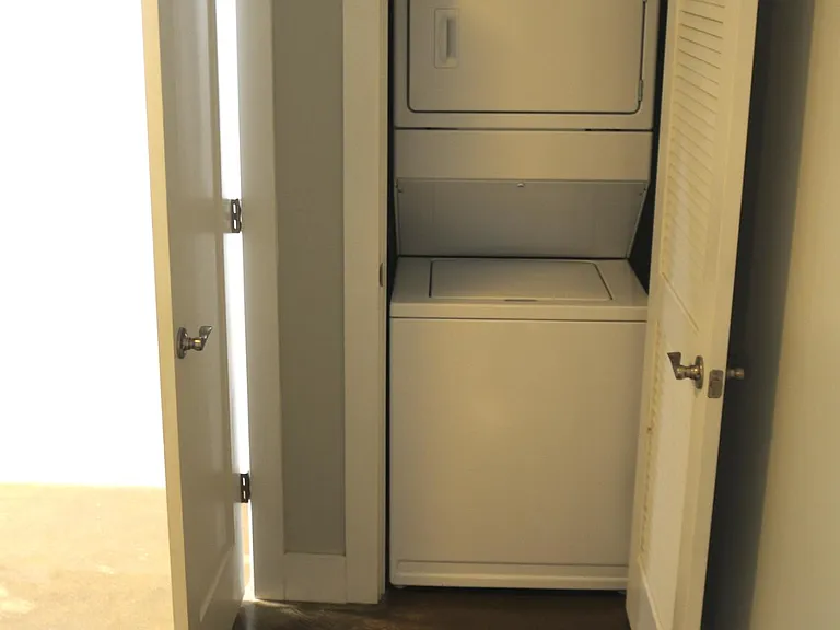 117 W Broad St #303 — Photo 10