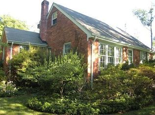 6501 76th Pl, Cabin John, MD 20818