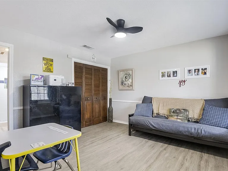 2205 Prestonwood Dr — Photo 10