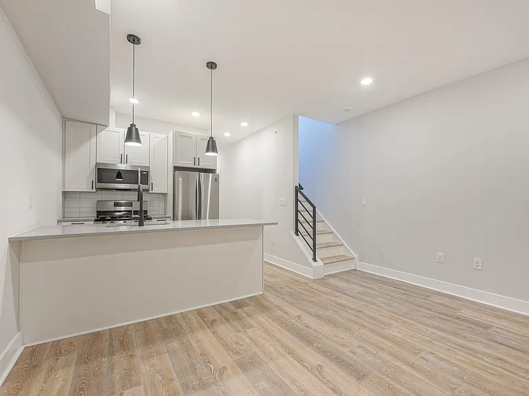 1629 S 22nd St #3 — Photo 5