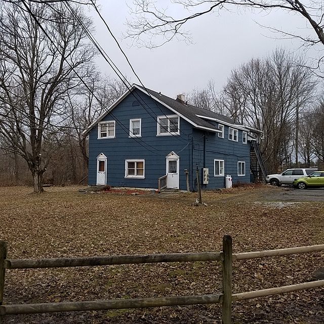1st image of 15 Johnson Ln #1-5