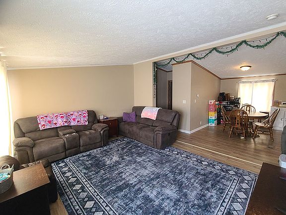 5th image of 4274 Louie Ln