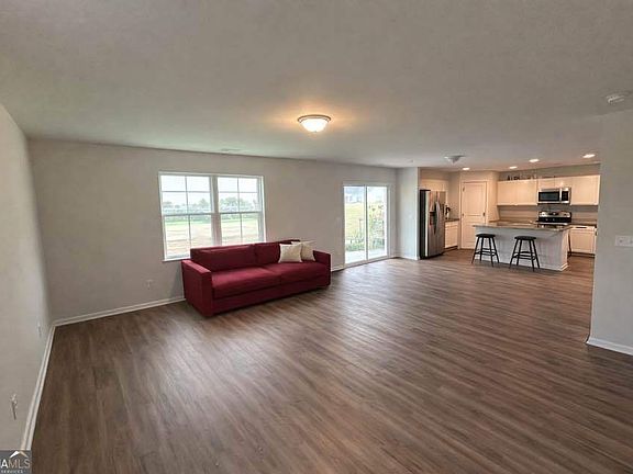 2nd image of 73 Tondee Way