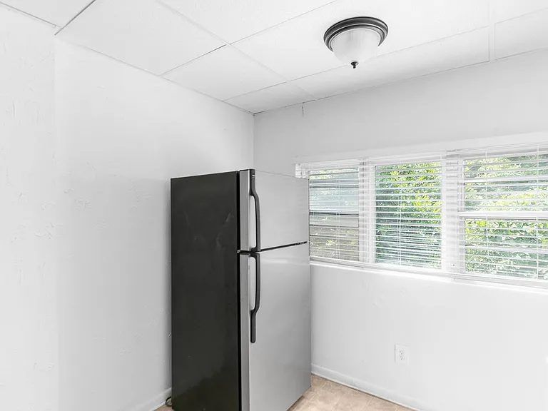 Ramsay Apartments — Photo 14