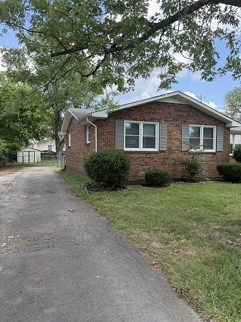 1st image of 1211 Lakeshore Dr