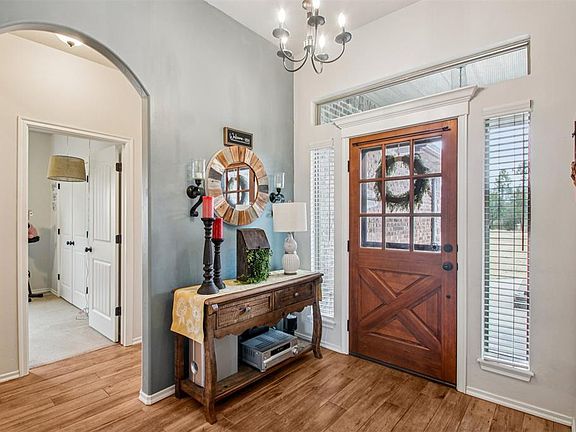5th image of 20301 SE 119th St
